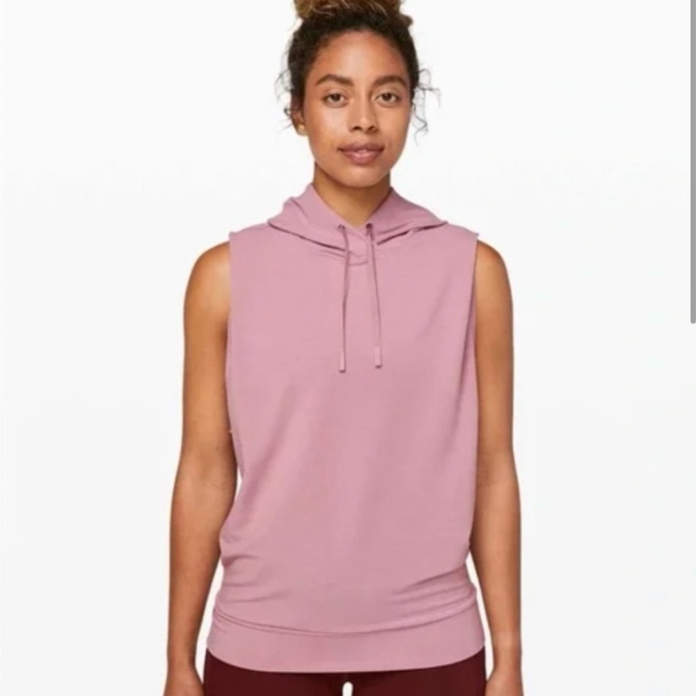Lululemon x Barry’s bootcamp sleeveless hoodie